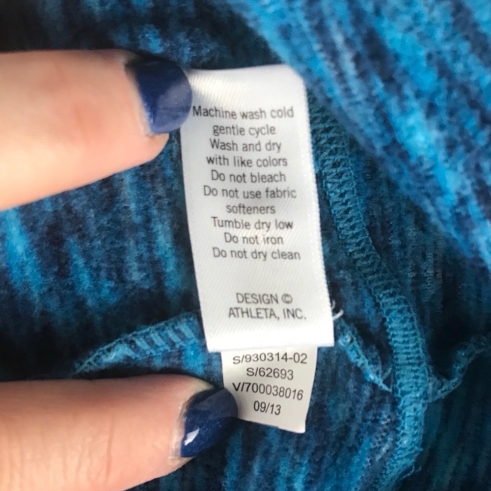 Athleta Tranquility Pullover in Space Dye Blue - Picture 7 of 7